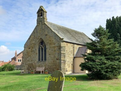 Foto 6x4 Appleton Wiske St Mary's A breiter Winkel zeigt die Westlage c2021
