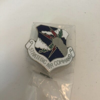 Vintage U.S. Air Force Strategic Air Command Enameled Metal Pin NOS