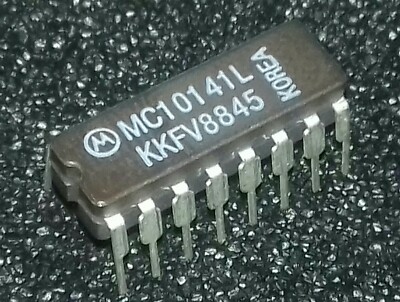 1pcs MC10141L ECL  FOUR BIT UNIVERSAL SHIFT REGISTER  CERDIP16