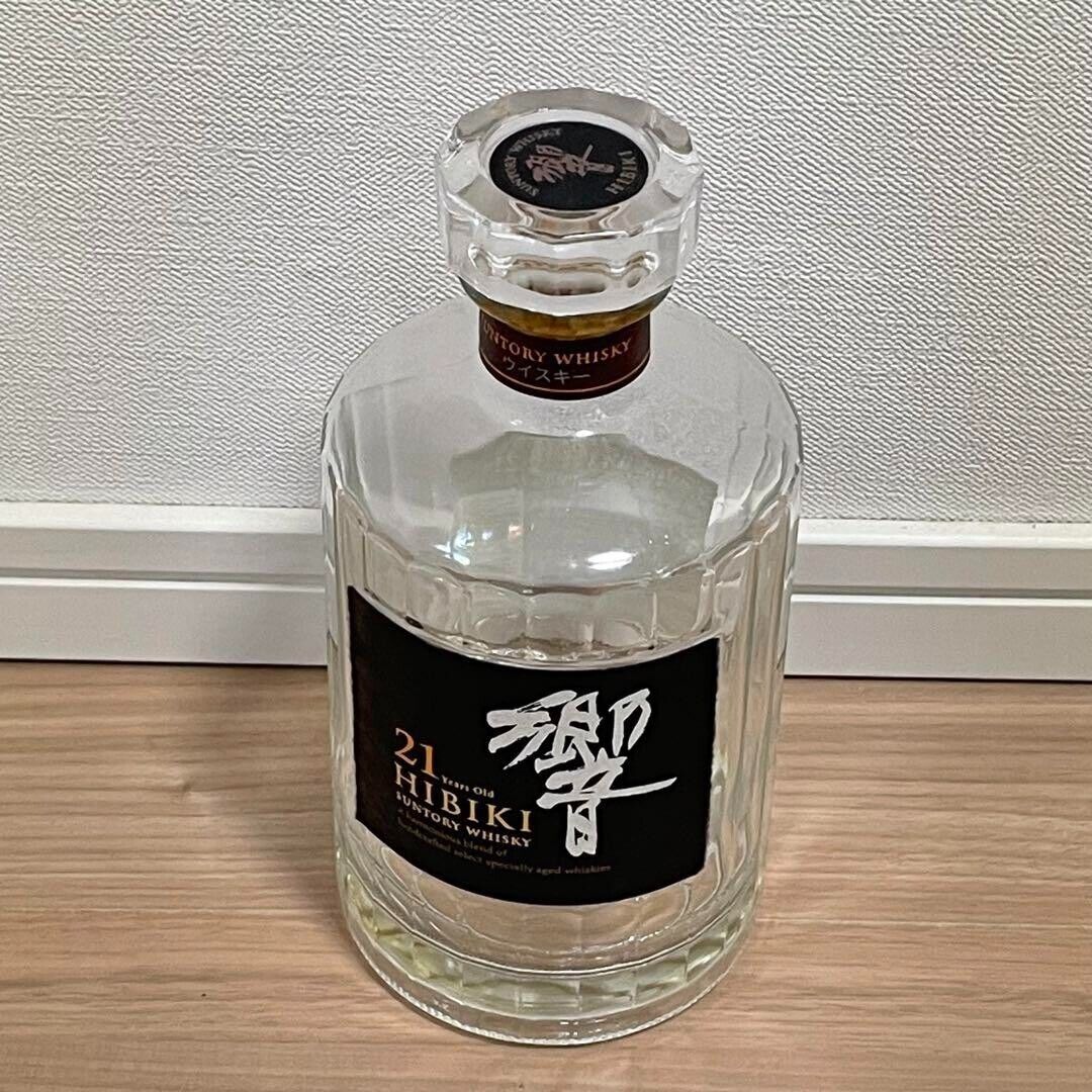 Hibiki 21 years old Suntory whisky Empty bottle from Japan Hibiki 21 years old Suntory whisky Empty bottle from Japan