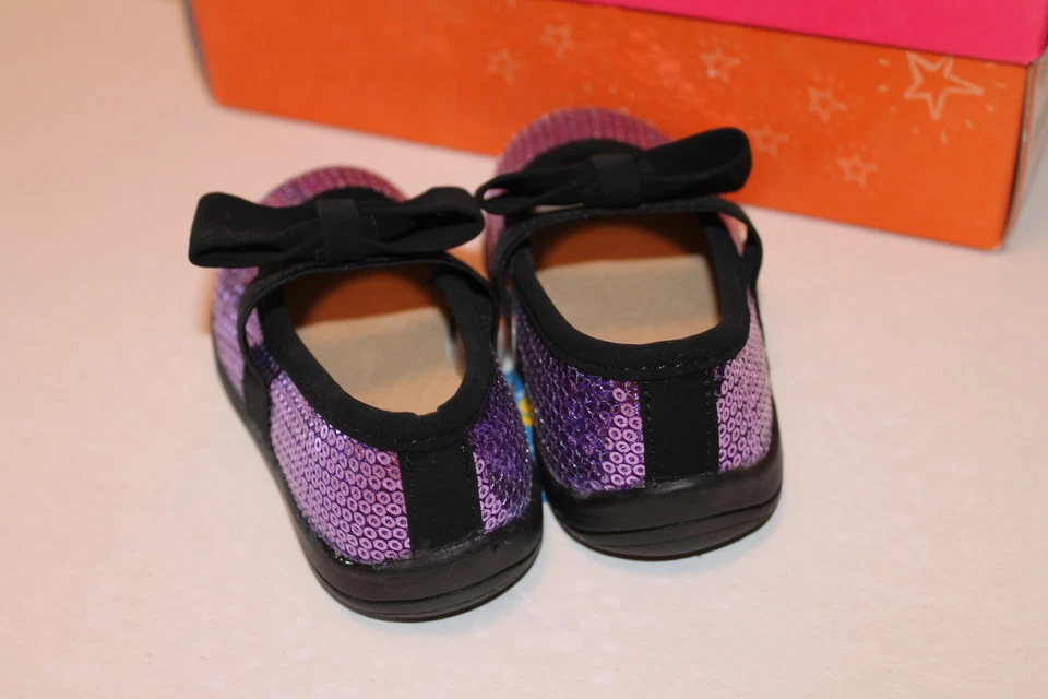 Sonoma Infantil Niño Niña Talla 5 Púrpura Lentejuelas Zapatos con Lazos Negros Macie NUEVO Foto 4 de 4