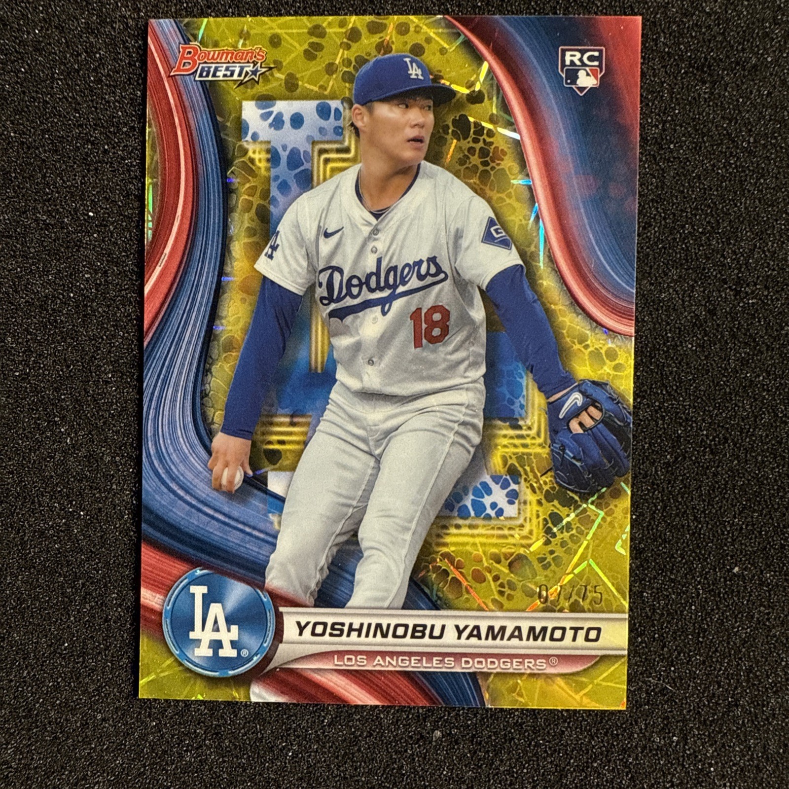 2024 Bowman's Best - Yoshinobu Yamamoto #34 Yellow Lazer Refractor /75 (RC)