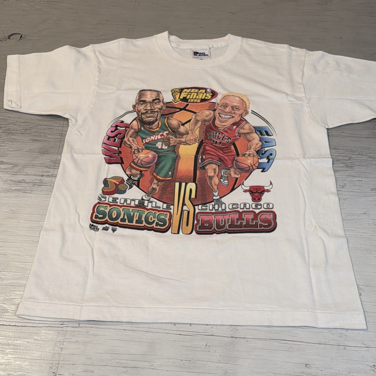 Vintage 1996 NBA Finals Pro Player Bulls VS Sonics Caricature 