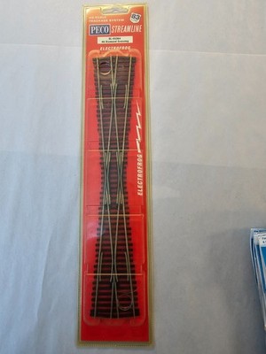 Peco SL-E8364 - HO Scale Trackage System, #6 Diamond Crossing