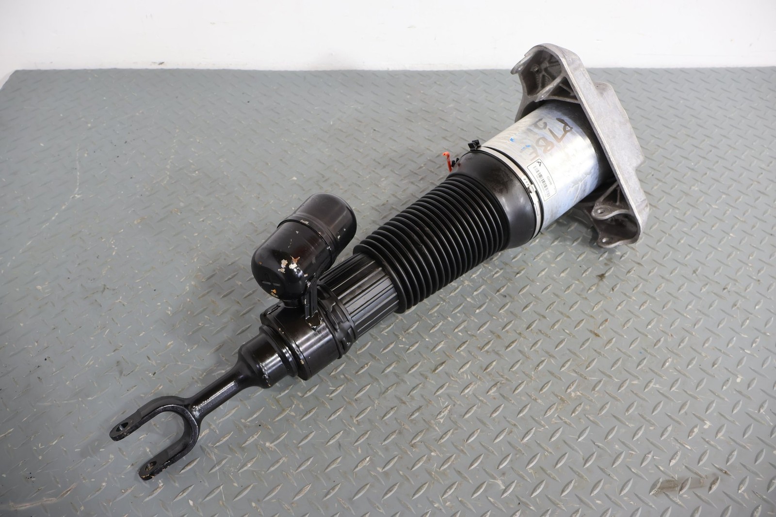 Bentley Continental GT 2006-2010 Front Left Strut
