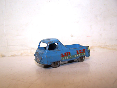 Matchbox #60a 1958 Morris J2 Pickup  Gray Wheels, Rear Window