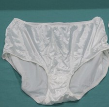 New Vintage Intimates by Lane Bryant Second Skin Liquid Satin Briefs White 26/28