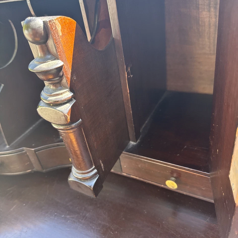 RARO Richardson Muebles Antiguo Caoba Secretaria Escritorio Exquisito con Llaves Foto 4 de 4