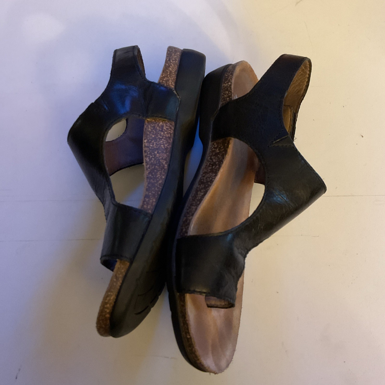 Dansko Black Leather Toe Loop Slingback Sandals C… - image 4