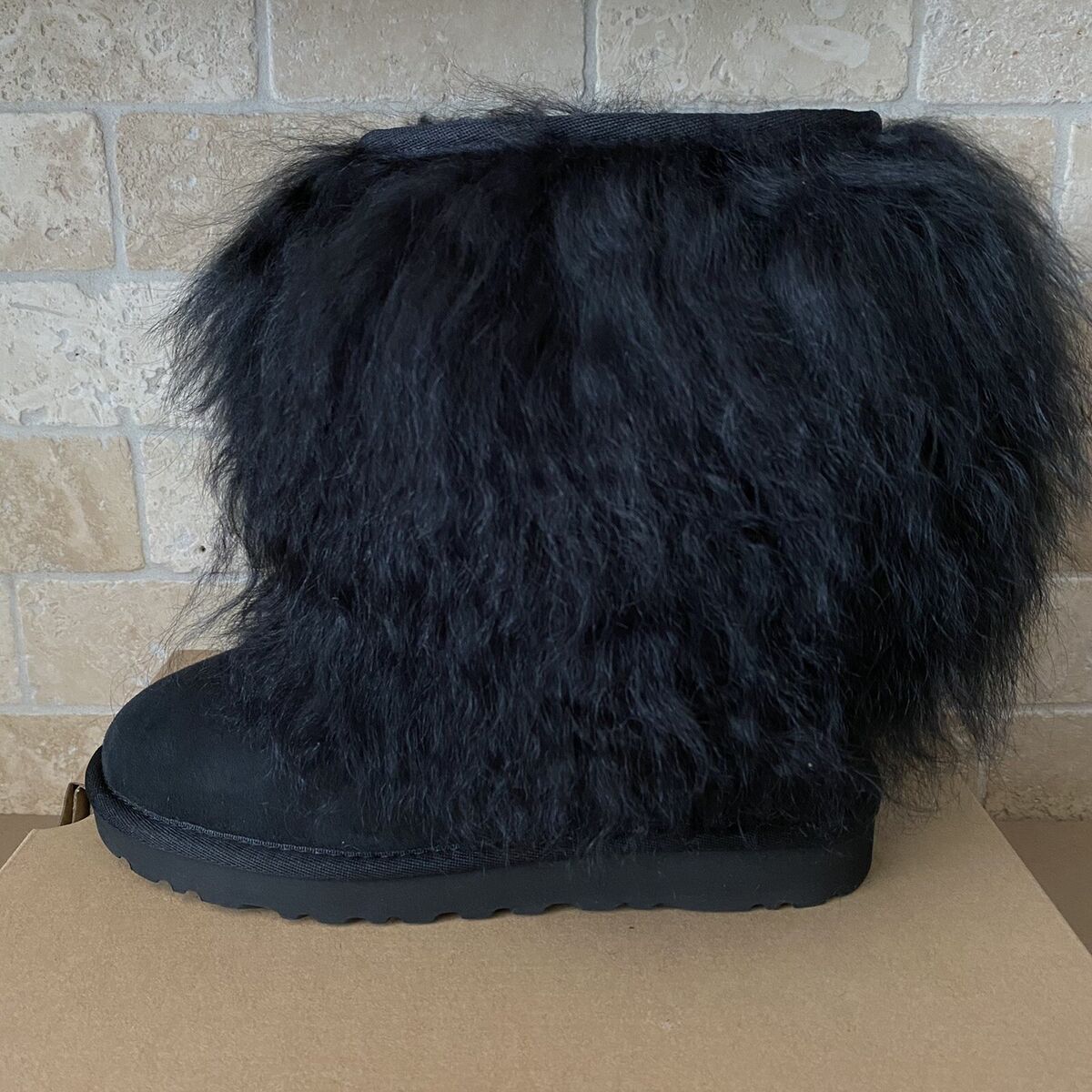 UGG Classic Short Curly Sheepskin Cuff Mongolian Black Suede UGG Classic Short Curly Sheepskin Cuff Mongolian Black Suede