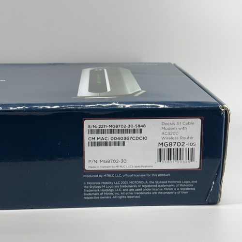Motorola MG8702 DOCSIS 3.1 Cable Modem + AC3200 WiFi Router - Photo 4/9