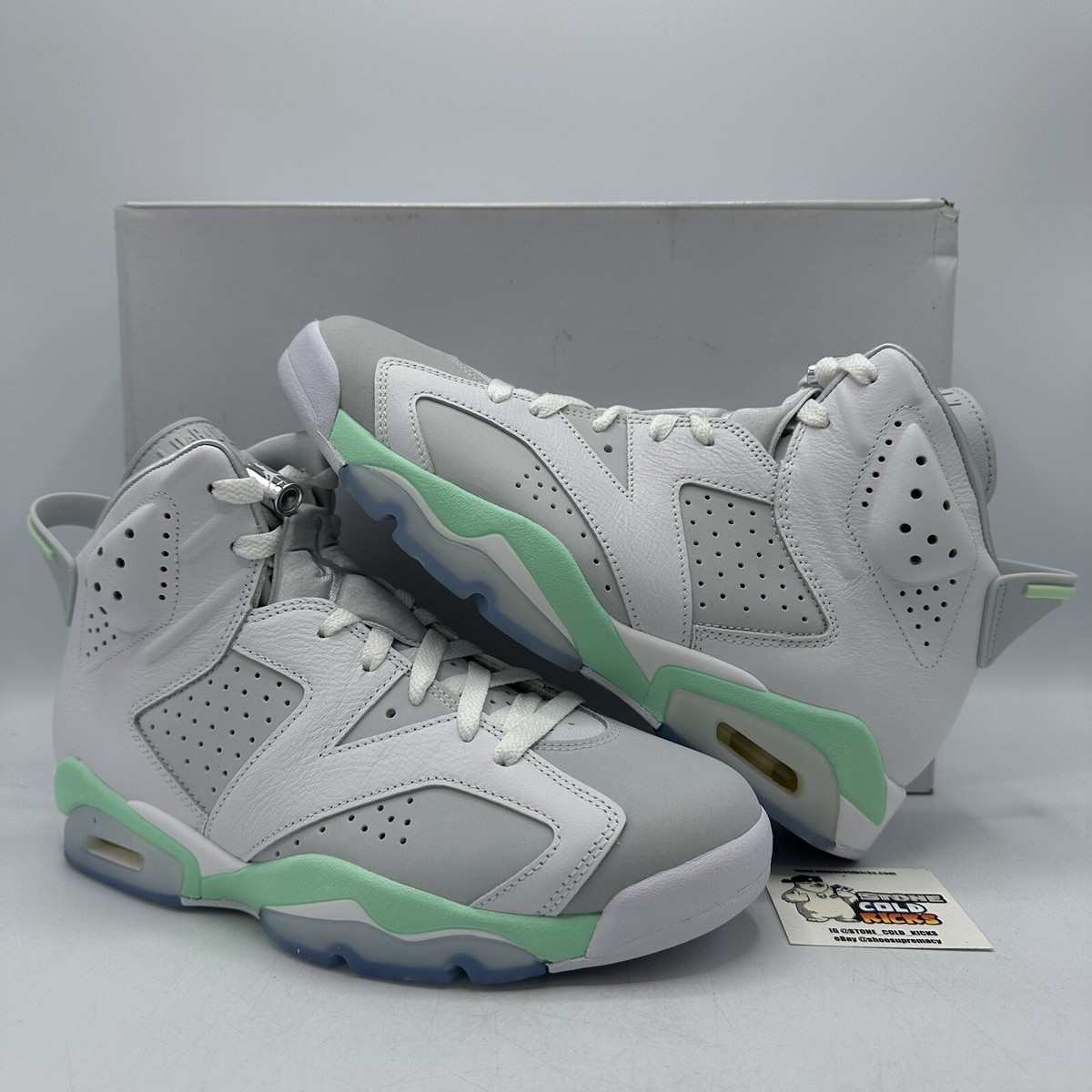 Nike Air Jordan 6 Retro Mint Foam VI DQ4914-103 Size 9M/10.5  display picture 1