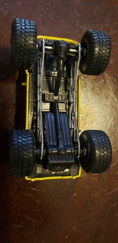 2006 Smart Bean Hummer Monster Truck Yellow 1:64 Pull Back Action Die Cast - 第 5/8 張圖片