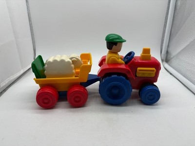Vintage Tomy Farmer Tractor With Sheep Wagon Pick Up And Go 1990 Toy
