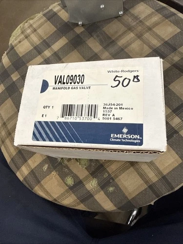 New Emerson White Rodgers Manifold Gas Valve Part# VAL09031 36J54-202