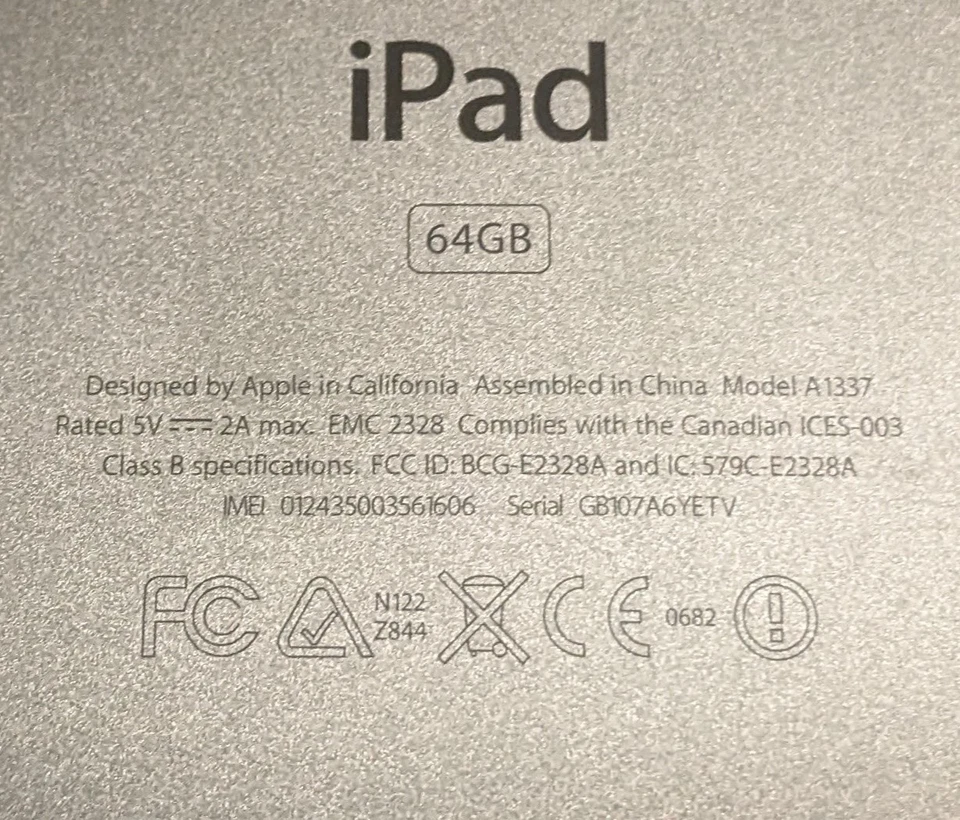 iPad 64GB WiFi + 3G 1st Gen 2010 A1337 - Image 2 of 4