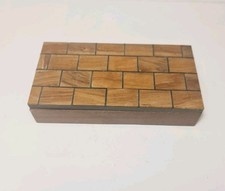 Vintage braune handgefertigte Holz Intarsien Klappdeckel Schmuckschatulle mit blauem Futter