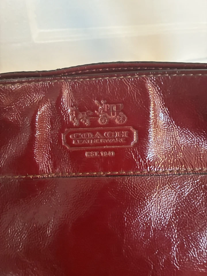 Hombro Hobo Coach Zoe Cuero Estampado Rojo - Excelente Estado Foto 2 de 4