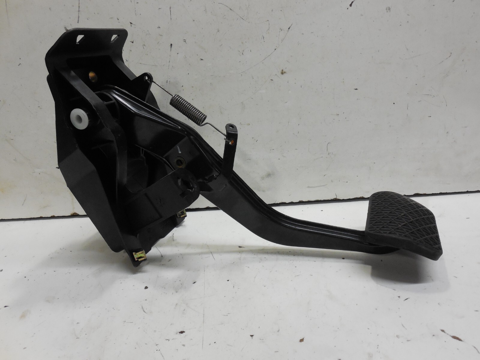Mercedes Benz W215 W220 CL55 S500 V8 Brake Pedal Housing 2202901119 eBay