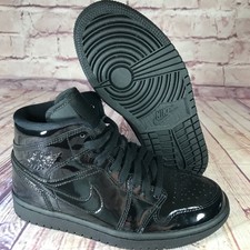 jordan 1 mid se triple black patent