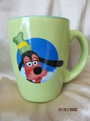 Disneyland Paris Disney Mug Tea Coffee Ceramic Esso Goofy Green & Blue Authentic