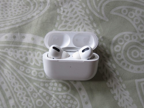 Apple AirPods Pro Wireless Noise Cancelling In-Ear Headphones White (for parts)