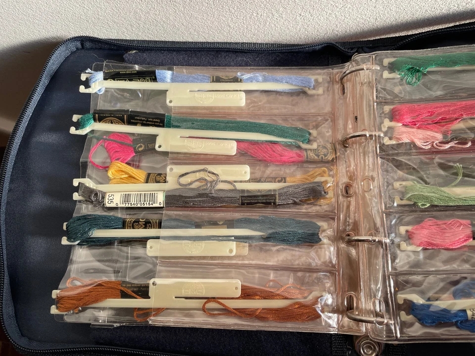 DMC FRANCE EMBROIDERY THREAD STORAGE CASE - Creative World DMC 25 Plus 18 skeins - Image 4 of 4