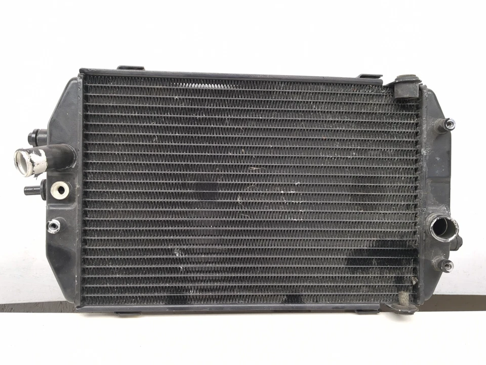 Radiador motor Yamaha Royal Star Tour Deluxe XVZ1300LT 97-09 Foto 2 de 4