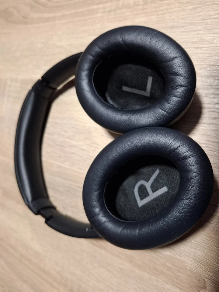 Bose QuietComfort Headphones, photo 1 of 5