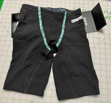 Men's Arena Primo Tech Suit: Size 28 - Pre-owned  in Terrific Condition 