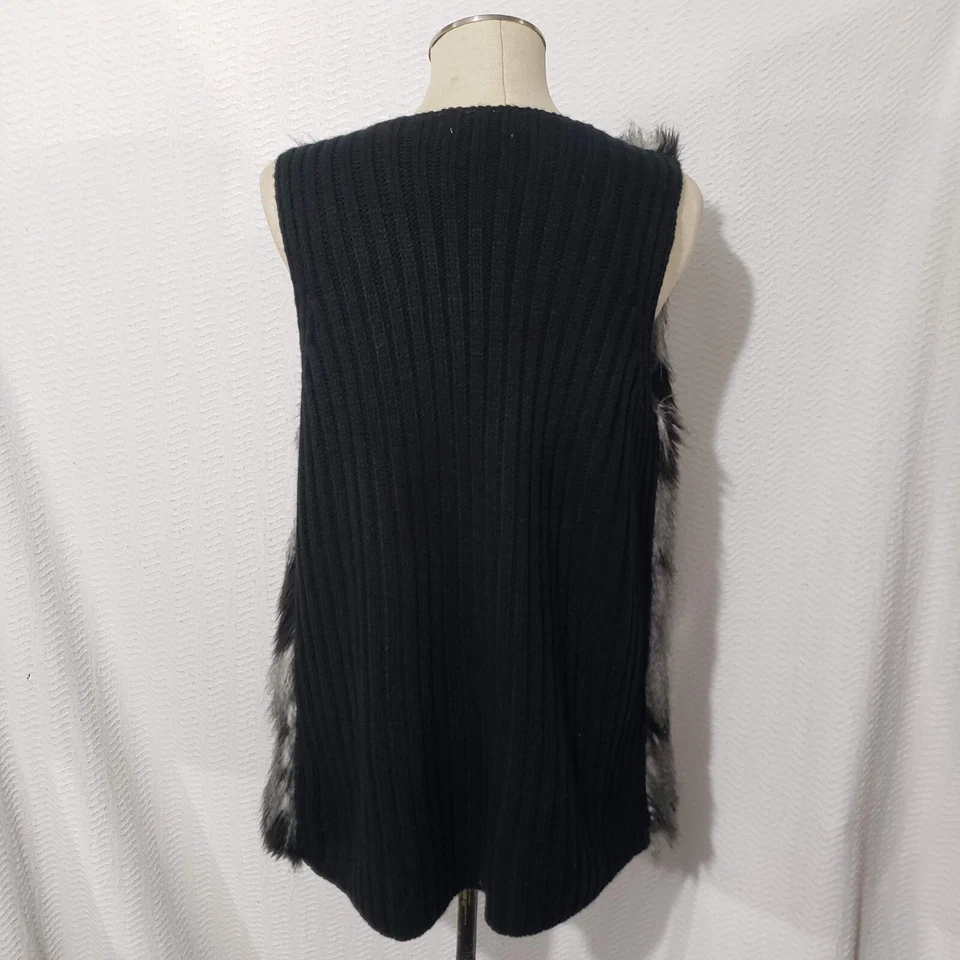 Bisou Bisou Mishele Bohbot Faux Fur &Knitted Black & Gray Vest M - Image 3 of 4