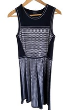 Ann Taylor Dress Sz M Geometric Checked Shift Sleeveless Black White Below Knee