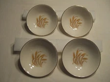 Homer Laughlin Golden Wheat 22K Gold Trim 5 3/8" Fruit Dessert Bowls - Set of 4