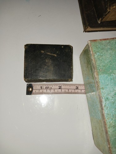 Antique Miniature Bibles - Picture 7 of 22