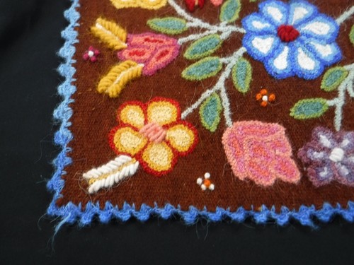 Vintage~gewebt~bestickt~12 x16~Blumen Kommode Schal~Läufer~Handwerk~Kunst - Bild 4 von 6