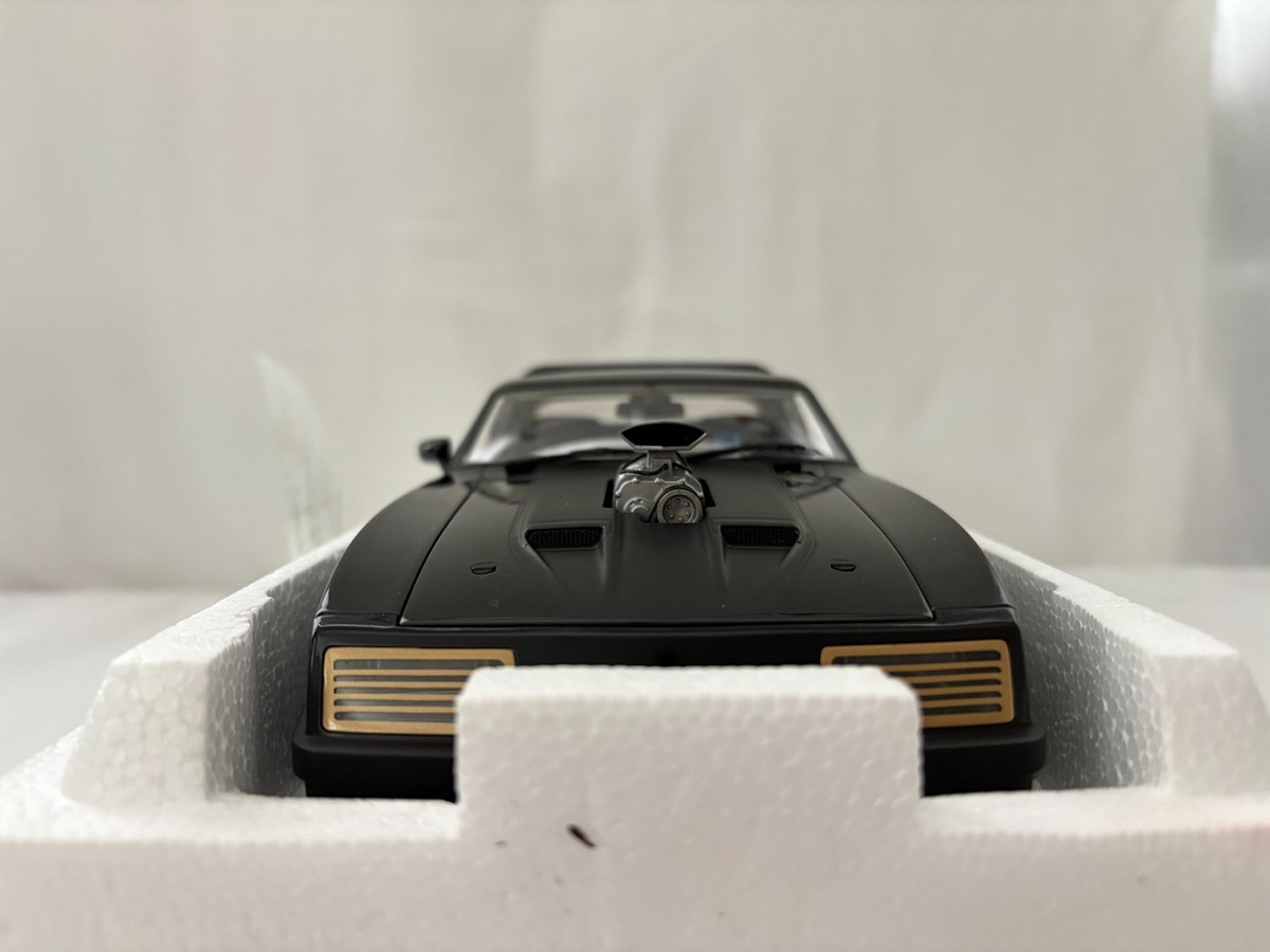 AUTOart Ford XB Falcon 1:18 Scale Interceptor Car Diecast