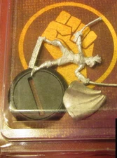 Guild Ball SFGBUNI01-006 Decimate (The Union) Female Free Agent Player Duelist