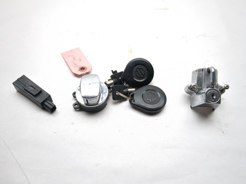 08-13 Harley Davidson Road King FLHR Ignition Switch Lock Fob Set 68956-07