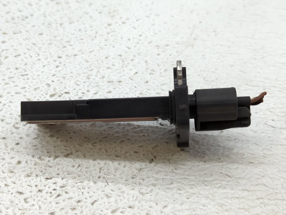 Medidor de flujo de masa de aire Nissan Armada 2005-2022 Maf J5C0R Foto 2 de 4