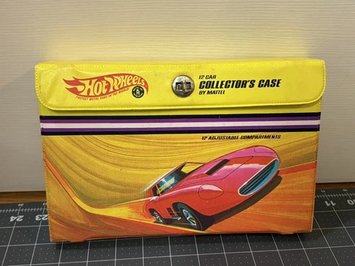 STUNNING Vintage Hot Wheels Redline Era 1968 12 Car Collectors Case COMPLETE!