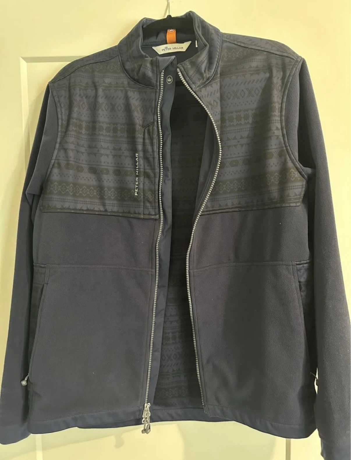 Peter Millar Crown Sport Thermal Block Micro Fleece Jacket Navy Blue, Medium
Opens in a new window o