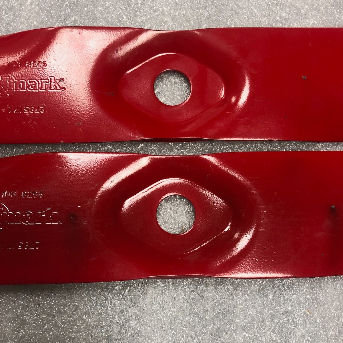 2- Exmark 103-8296-S Low Lift Blade Lazer Z HP LHP19KA465