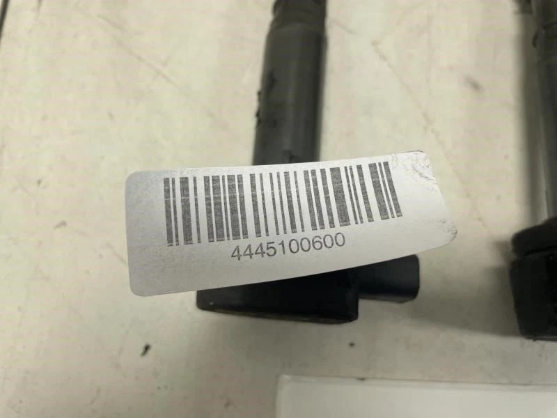 Honda Pilot Ex-L 2006 juego de bobina de encendido/encendedor de 3,5 L OEM+ Foto 2 de 4