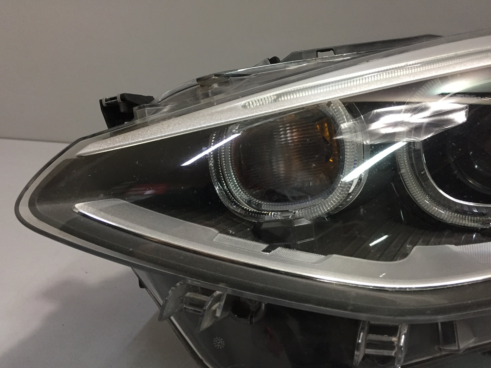 BMW 1 F21 Xenon Front Left Right Headlights Kit 2011 7229687  