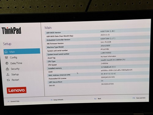 Lenovo P15 15" XEON-10885M 2,4GHZ 32GB (OHNE SSD,NETZTEIL,OS)