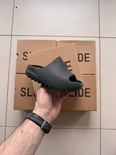 Adidas Yeezy Slides Dark Onyx UK12 Kids - ID5104 - Brand New in Box - Free Ship