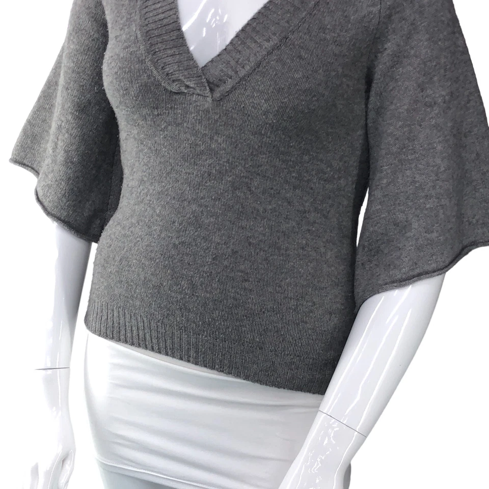 Suéter Michael Stars para mujer talla única cuello en V recortado lana cachemir manga campana  Foto 3 de 4