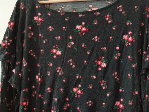 Schwarz-Rot/Rosa geblümt H&M Basic Volants/Rüschen Longsleeve Langarmshirt in XL - Bild 4 von 5