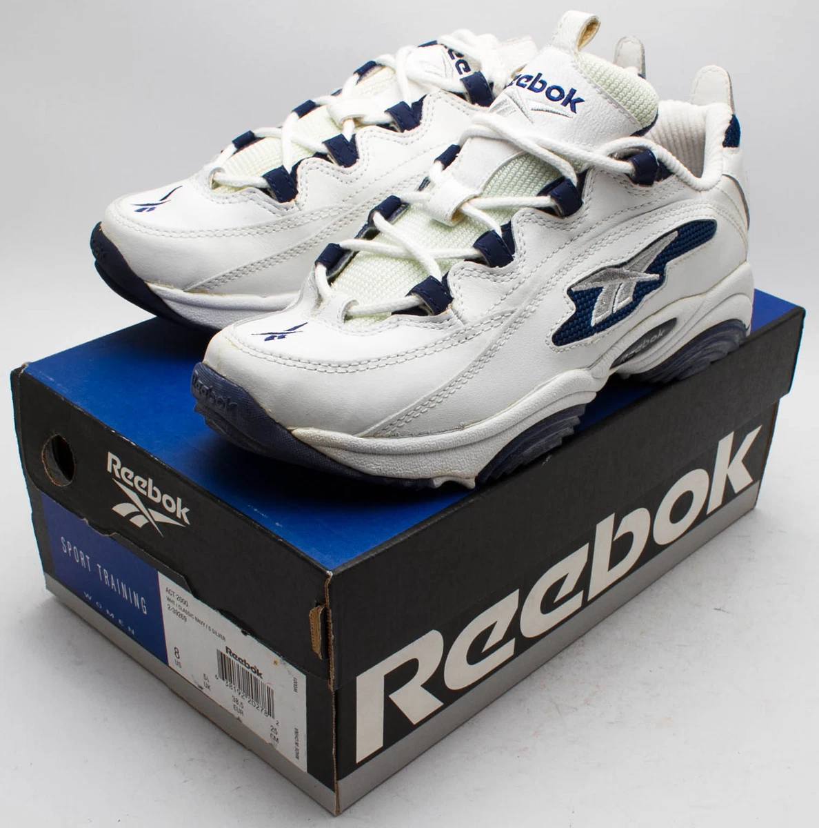 2000 clearance reebok shoes
