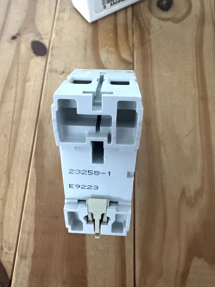 Merlin Gerin 23258 RCD 63 Amp 30mA Double 2 Pole RCCB 63A Multi9 Schneider - Image 3 of 3